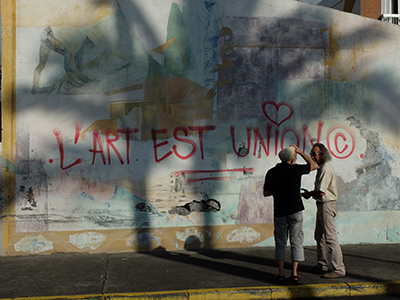 Graffiti sur le port de St Denis